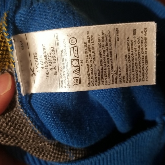 Marvel and DC Baby Gap + Junk Food Sweater bundle, Size 4 - Picture 4 of 8